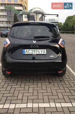 Хетчбек Renault Zoe 2017 в 