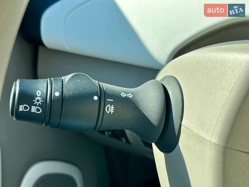 Хэтчбек Renault Zoe 2019 в Львове