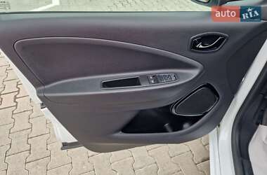 Хэтчбек Renault Zoe 2020 в 