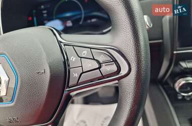 Хэтчбек Renault Zoe 2020 в 