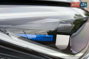 Хэтчбек Renault Zoe 2021 в 