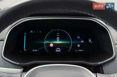 Хэтчбек Renault Zoe 2021 в 