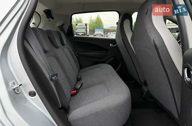 Хэтчбек Renault Zoe 2021 в 
