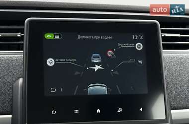 Хэтчбек Renault Zoe 2021 в 