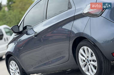 Хетчбек Renault Zoe 2020 в 