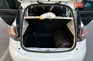 Хетчбек Renault Zoe 2021 в 
