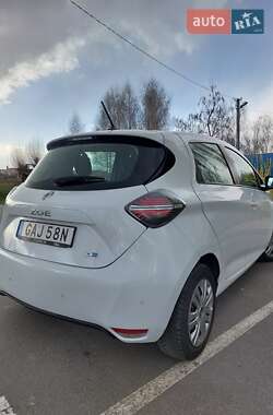Хэтчбек Renault Zoe 2021 в 