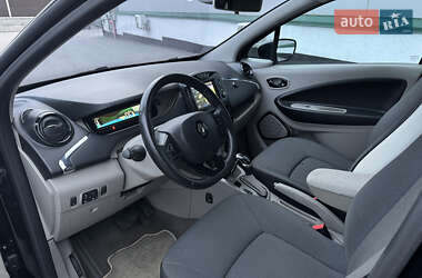 Хетчбек Renault Zoe 2015 в 