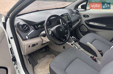Хэтчбек Renault Zoe 2015 в 