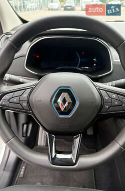 Хэтчбек Renault Zoe 2020 в 