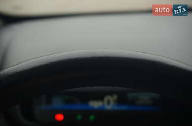 Хетчбек Renault Zoe 2017 в 