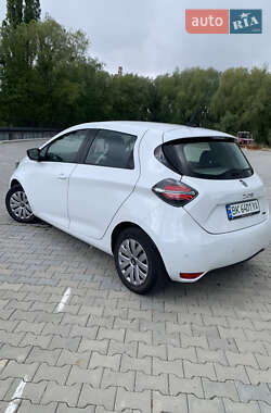 Хэтчбек Renault Zoe 2020 в 