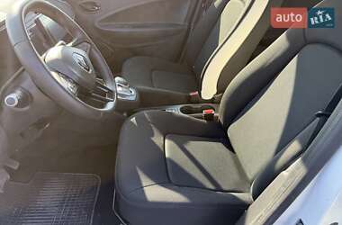 Хэтчбек Renault Zoe 2020 в 
