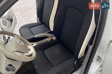 Хэтчбек Renault Zoe 2018 в 