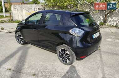 Хэтчбек Renault Zoe 2018 в 
