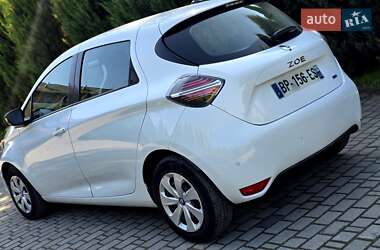 Хэтчбек Renault Zoe 2021 в 