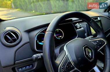 Хэтчбек Renault Zoe 2021 в 