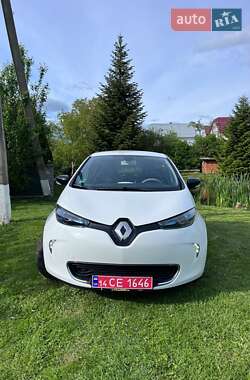 Хэтчбек Renault Zoe 2016 в 