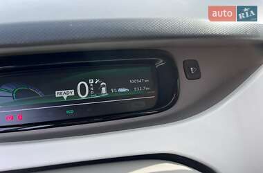 Хэтчбек Renault Zoe 2016 в 