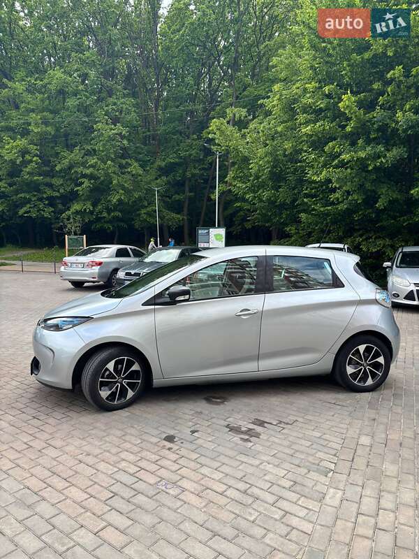 Хэтчбек Renault Zoe 2018 в Львове