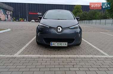 Хэтчбек Renault Zoe 2018 в 