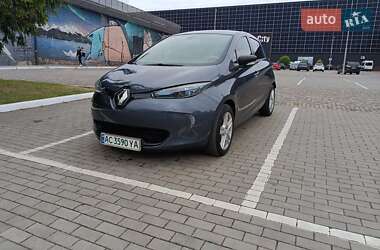 Хэтчбек Renault Zoe 2018 в 