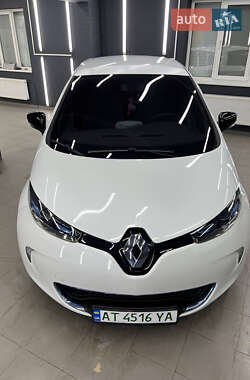 Хэтчбек Renault Zoe 2013 в 