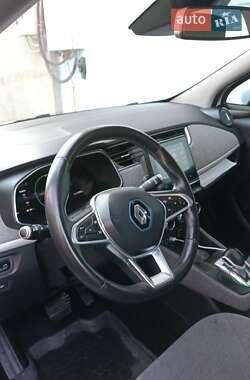 Хэтчбек Renault Zoe 2019 в 