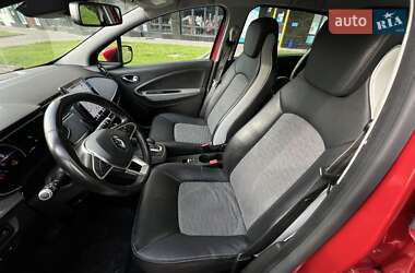 Хэтчбек Renault Zoe 2020 в 