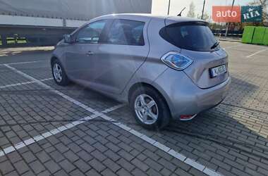 Хетчбек Renault Zoe 2015 в 