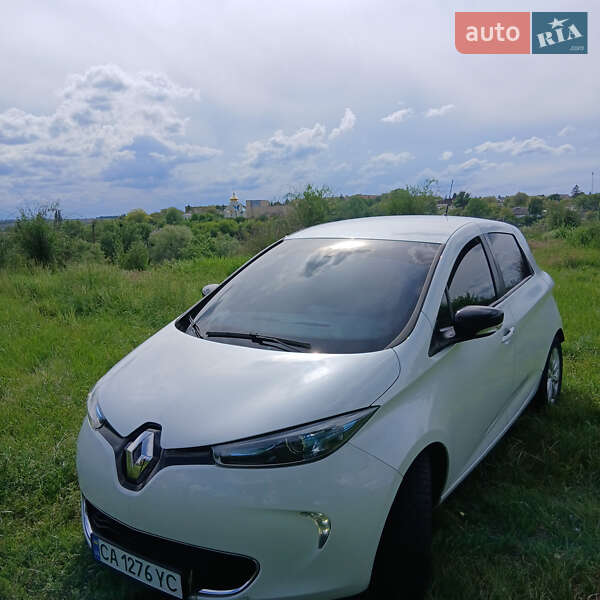 Хетчбек Renault Zoe 2015 в Корсунь-Шевченківському