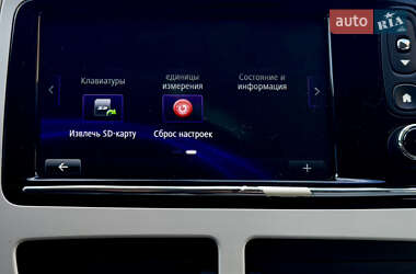 Хэтчбек Renault Zoe 2014 в 