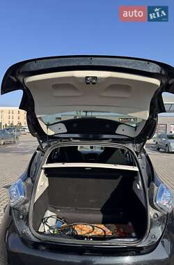 Хэтчбек Renault Zoe 2017 в 