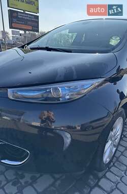 Хэтчбек Renault Zoe 2017 в 