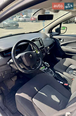 Хетчбек Renault Zoe 2017 в 