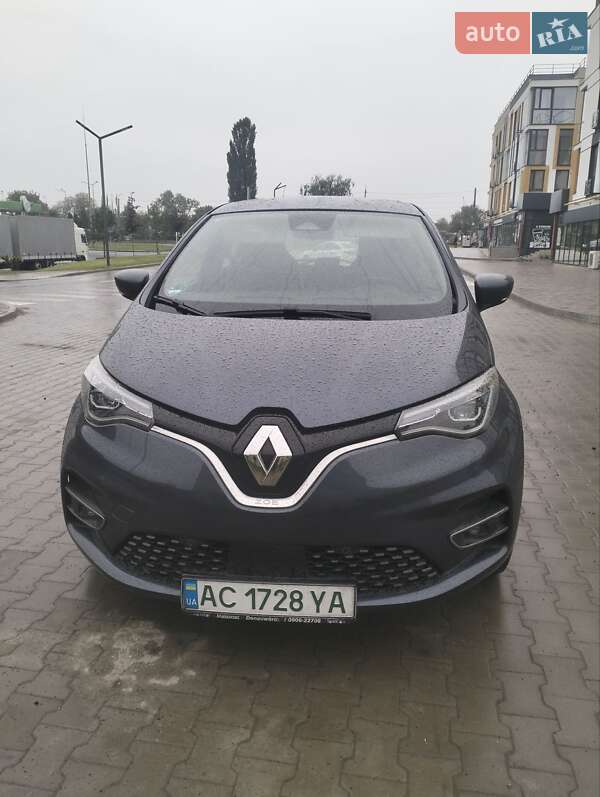Хэтчбек Renault Zoe 2021 в 