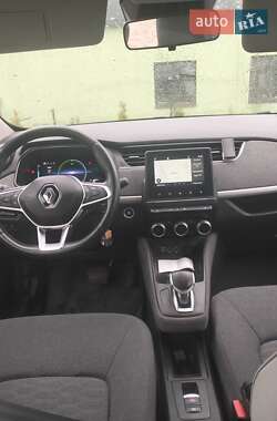 Хэтчбек Renault Zoe 2021 в 