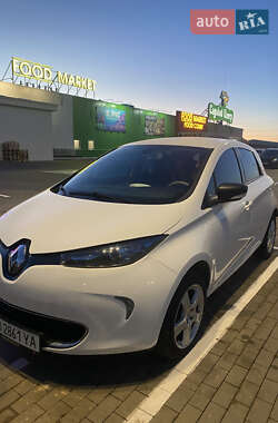Хэтчбек Renault Zoe 2017 в 
