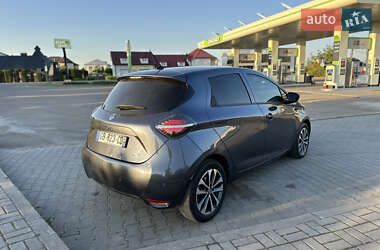 Хэтчбек Renault Zoe 2021 в 