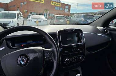 Хэтчбек Renault Zoe 2019 в 