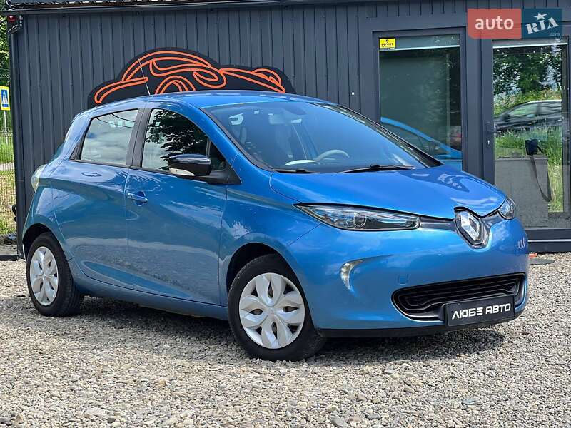 Хэтчбек Renault Zoe 2019 в 