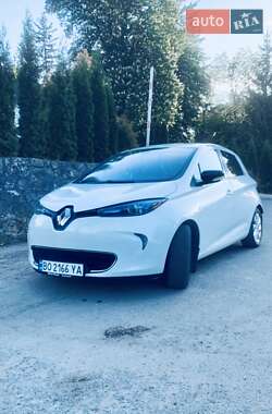 Хэтчбек Renault Zoe 2015 в 