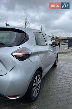 Хэтчбек Renault Zoe 2021 в 