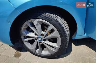 Хэтчбек Renault Zoe 2019 в 