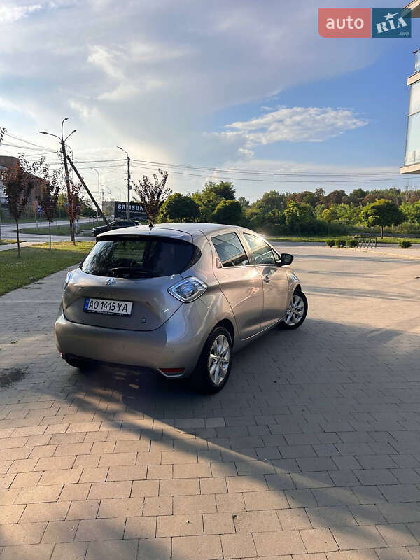 Хэтчбек Renault Zoe 2016 в Ужгороде