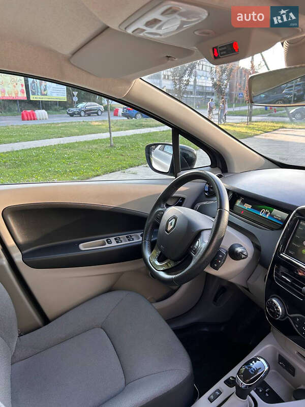 Хэтчбек Renault Zoe 2016 в Ужгороде
