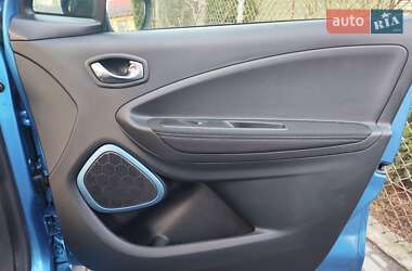Хэтчбек Renault Zoe 2017 в 