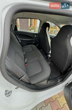Хетчбек Renault Zoe 2022 в 
