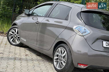 Хэтчбек Renault Zoe 2017 в 