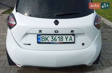 Хетчбек Renault Zoe 2021 в 